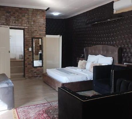 Naldorado Executive Villa Mbombela Bagian luar foto