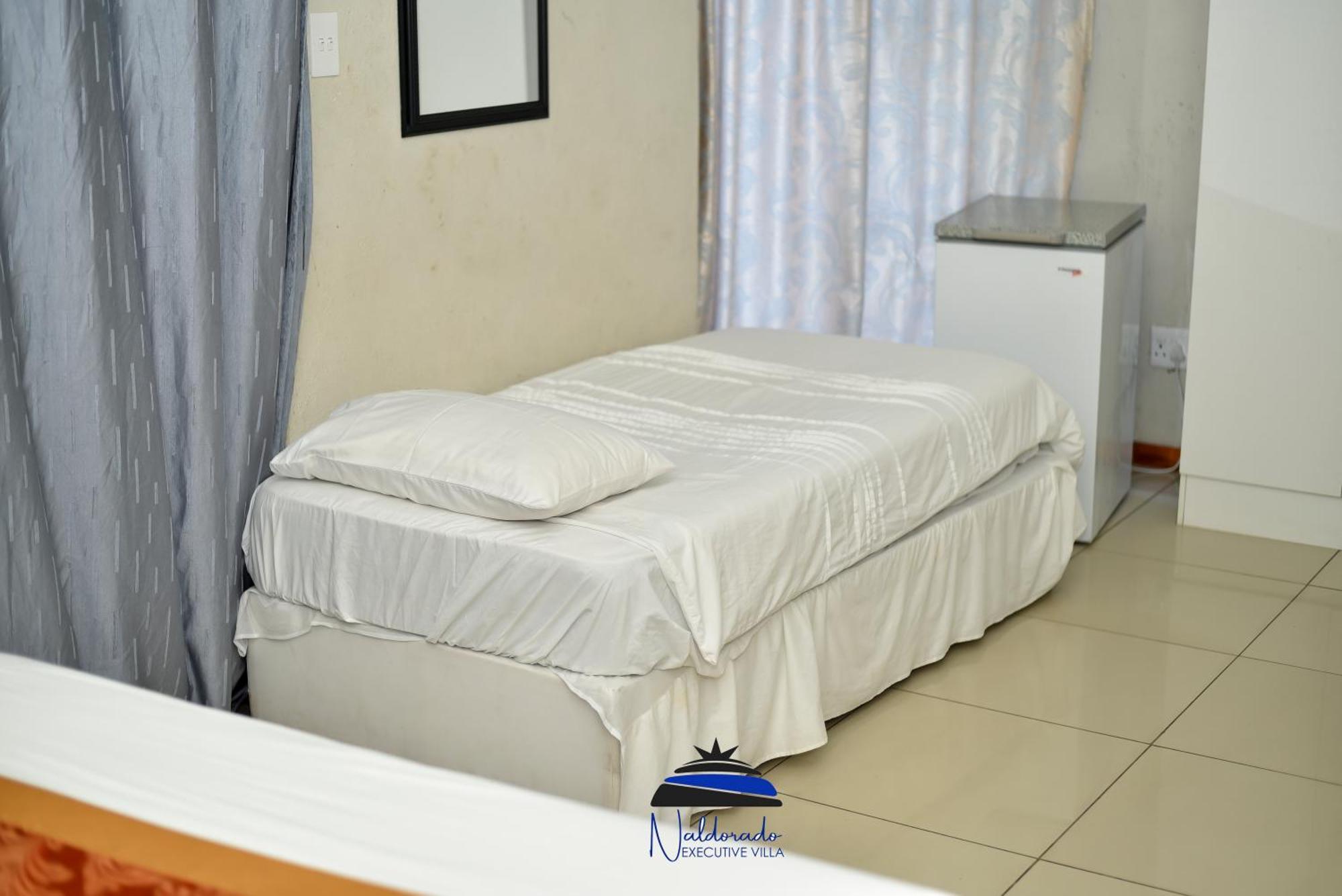 Naldorado Executive Villa Mbombela Bagian luar foto